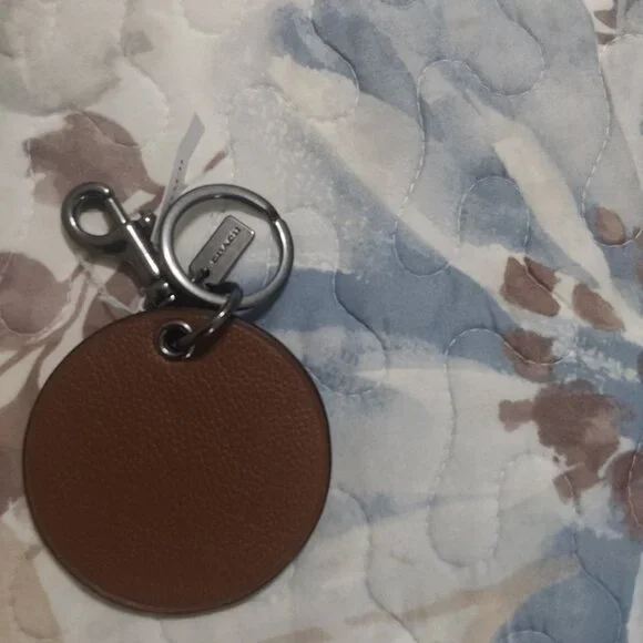 NWT Coach Leather Baseball Key Holder /Charm - Picture 8 of 8